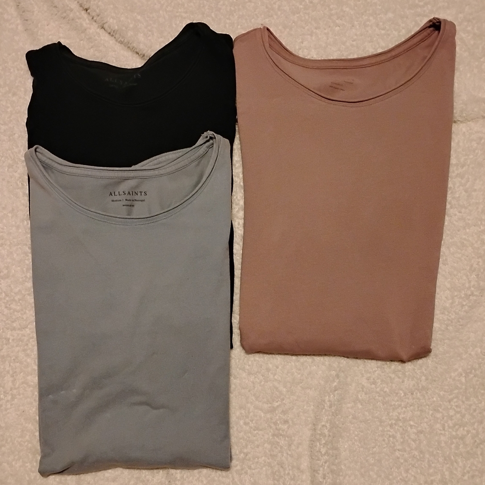 3 unisex size medium Allsaints Tops